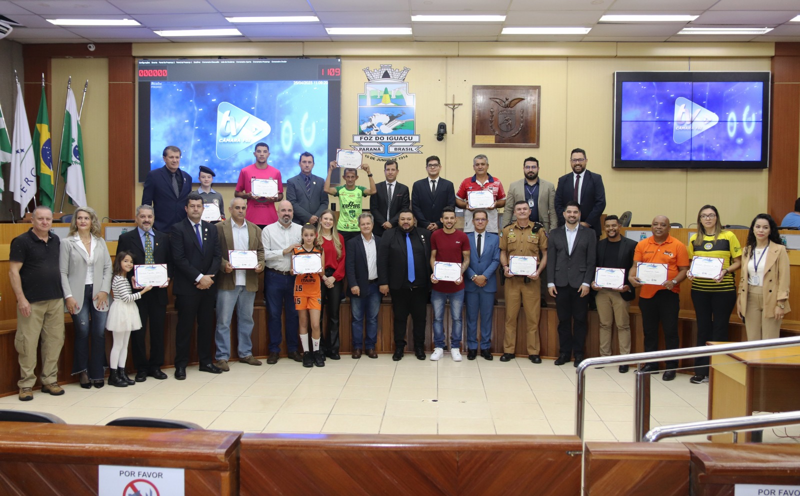 Desportistas e entidades esportivas recebem homenagens na 1° edição do Prêmio Fernanda Caroline Cardias