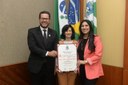 Empresária Mariza Mayer é condecorada com Título de Cidadã Honorária de Foz do Iguaçu Empresária Mariza Mayer é condecorada com Título de Cidadã Honorária de Foz do Iguaçu