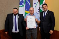 Empresário Carlos Conte é congratulado Cidadão Honorário de Foz do Iguaçu
