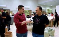 Entidade filantrópica produz e distribui 15 mil fraldas geriátricas por mês