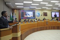 Entre projetos e emendas, plenário da Câmara votou 15 matérias nesta quarta-feira 