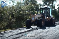 Estrada do Alto da Boa Vista recebe asfalto após solicitação da Câmara