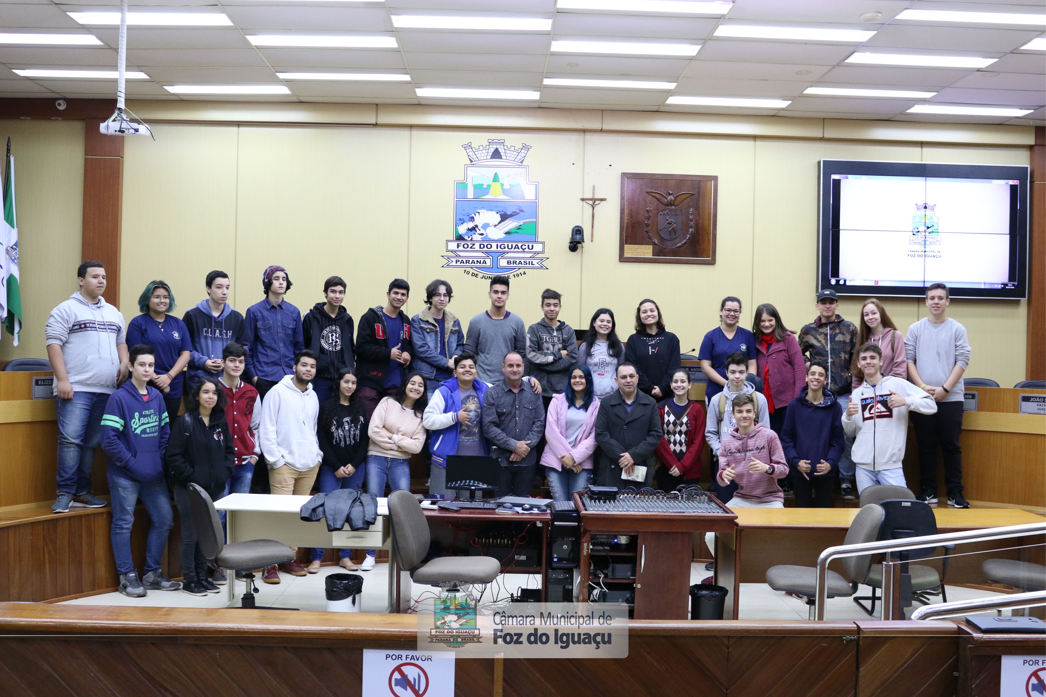 Estudantes visitam Câmara Municipal de Foz do Iguaçu