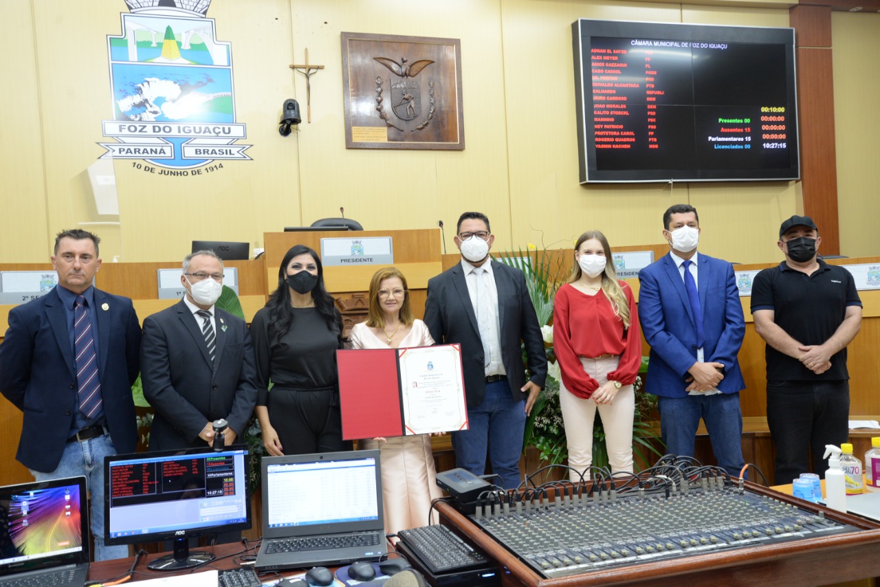 Juíza de Paz, Nelci Oro, é a mais nova cidadã honorária de Foz
