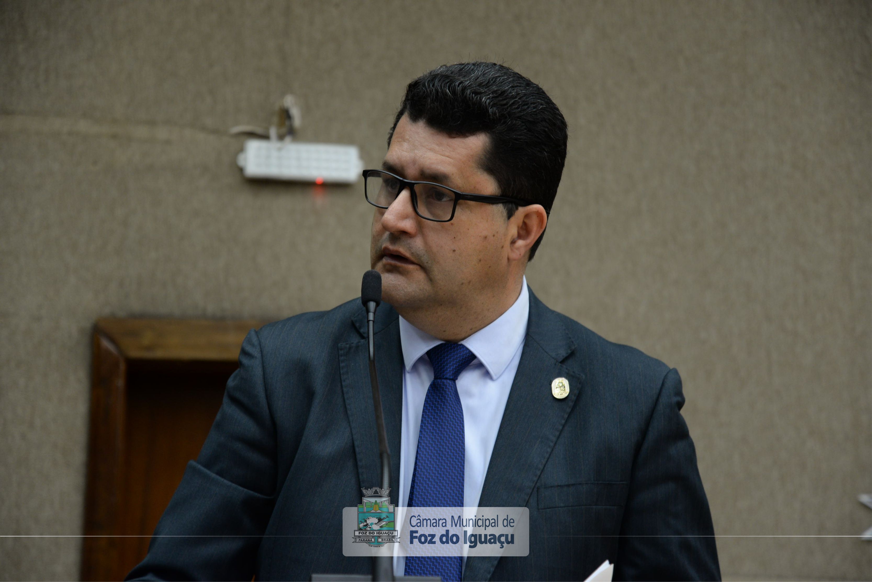 Líder do governo destaca avanços na educação de Foz com apoio da Câmara