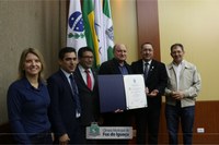Padre Sérgio Bertotti recebe Título de Cidadão Honorário de Foz