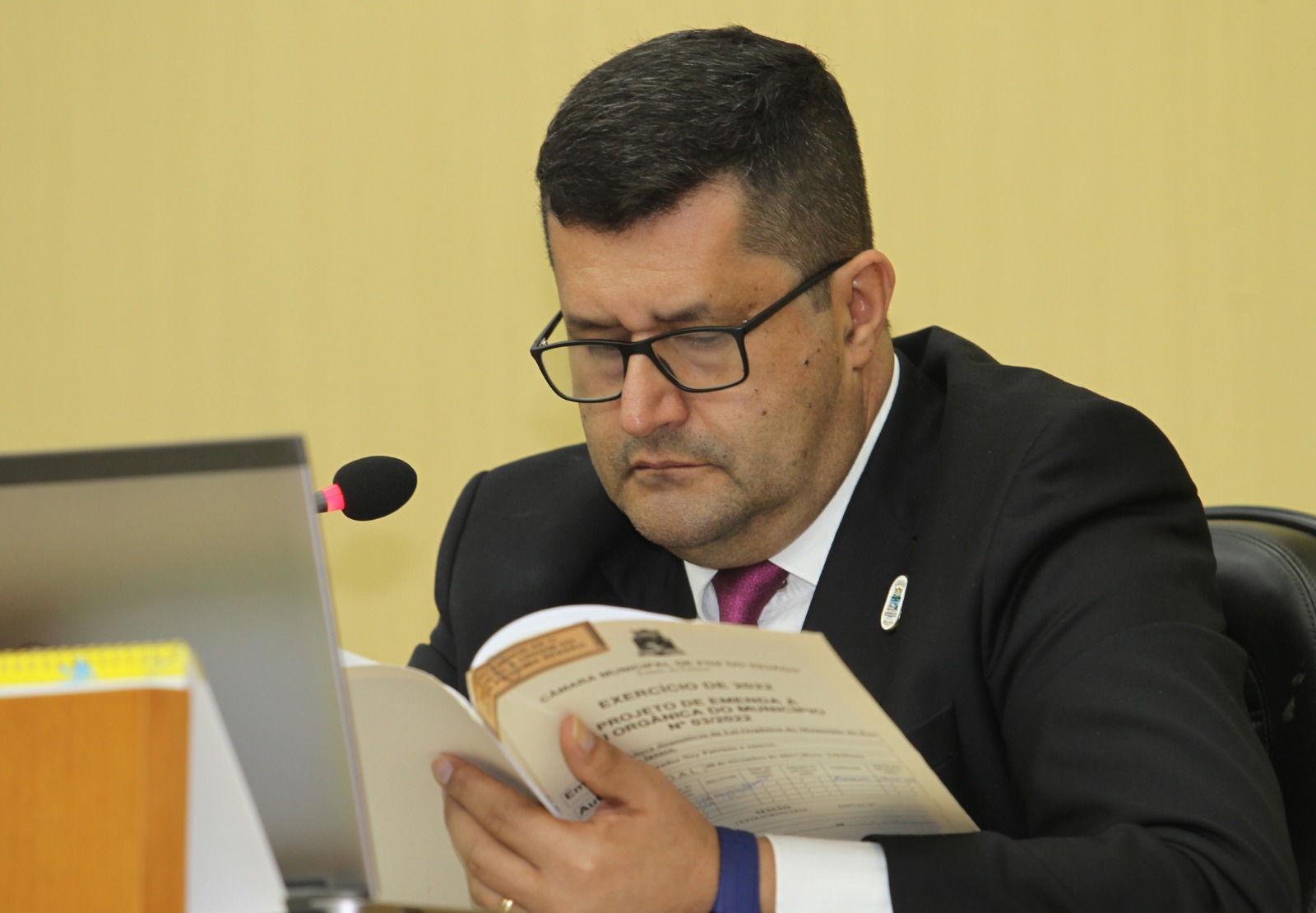 Parlamentar solicita viabilização do curso de informática para o Centro de Convivência do Idoso