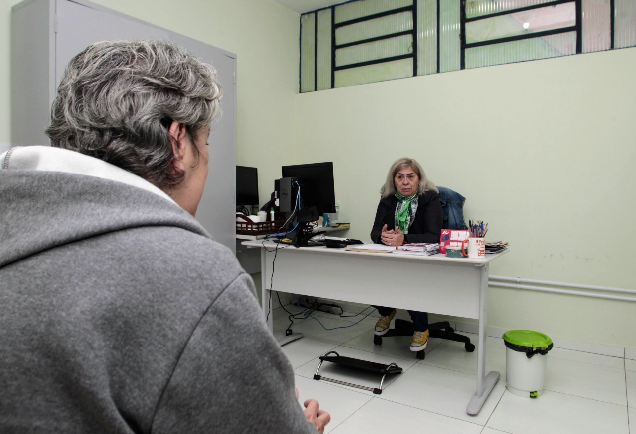 Plantão psicológico gratuito auxilia comunidade que precisa de cuidados com a saúde mental