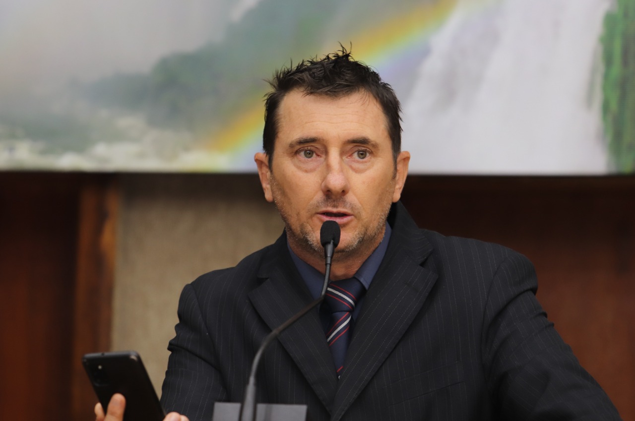 Prêmio jovens escritores vai condecorar estudantes que se destacarem na literatura e escrita