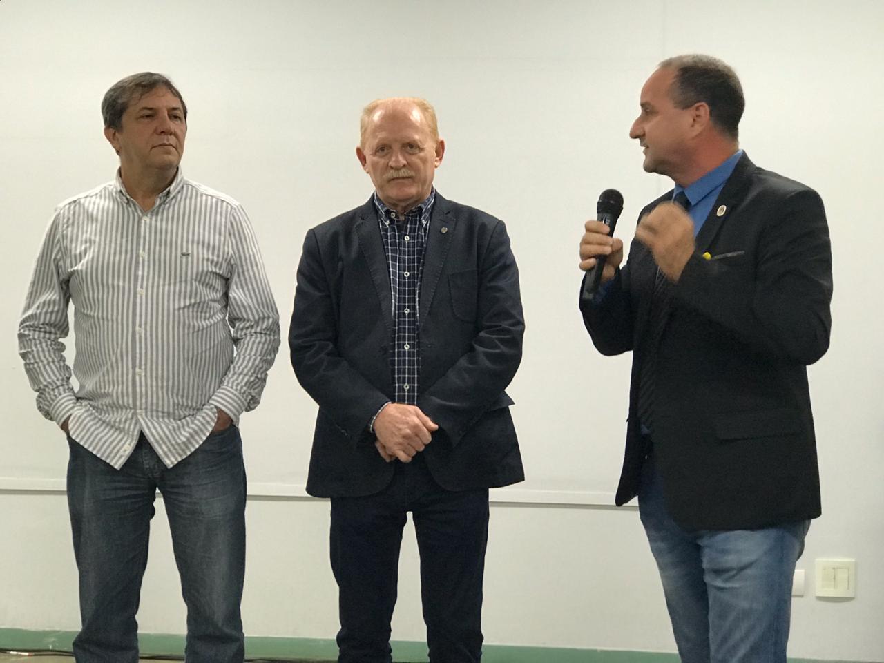 Presidente Beni reforça compromisso da Câmara em continuar repasse de emendas para o hospital 