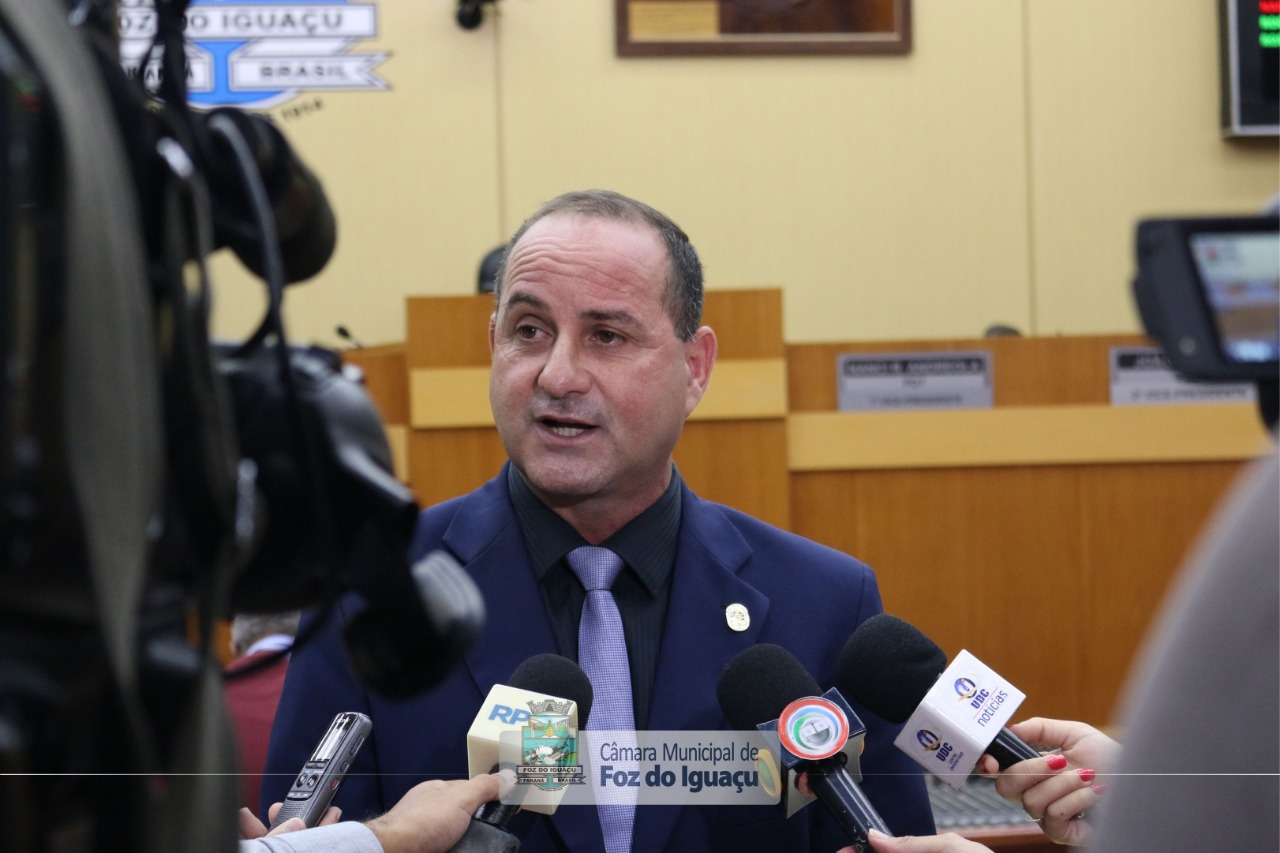 Presidente da Câmara diz que aguarda notificação da justiça sobre retorno de vereadora