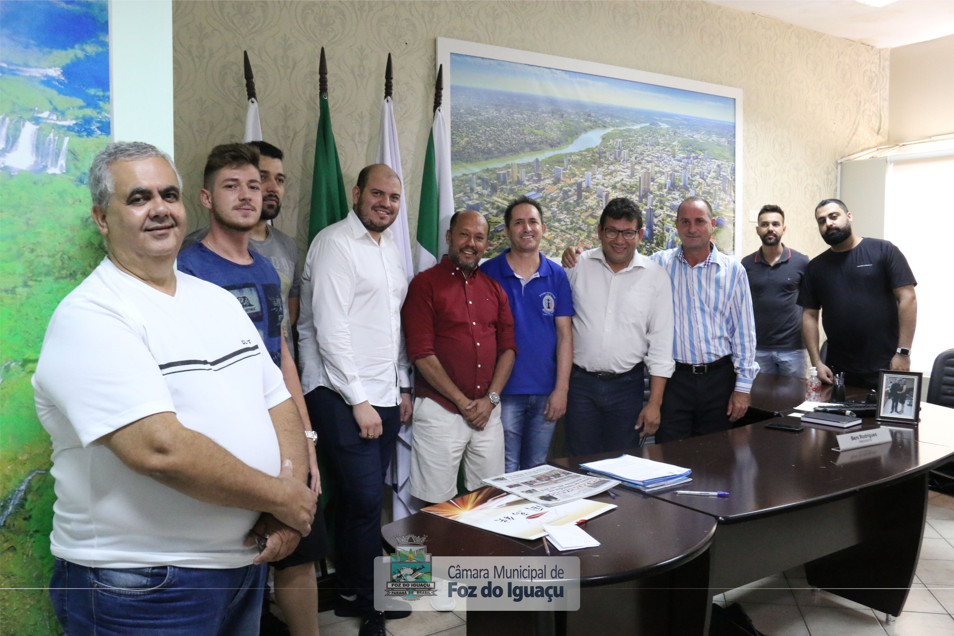 Promulgada lei que beneficia empresas e trabalhadores de tabacarias e casas de arguile