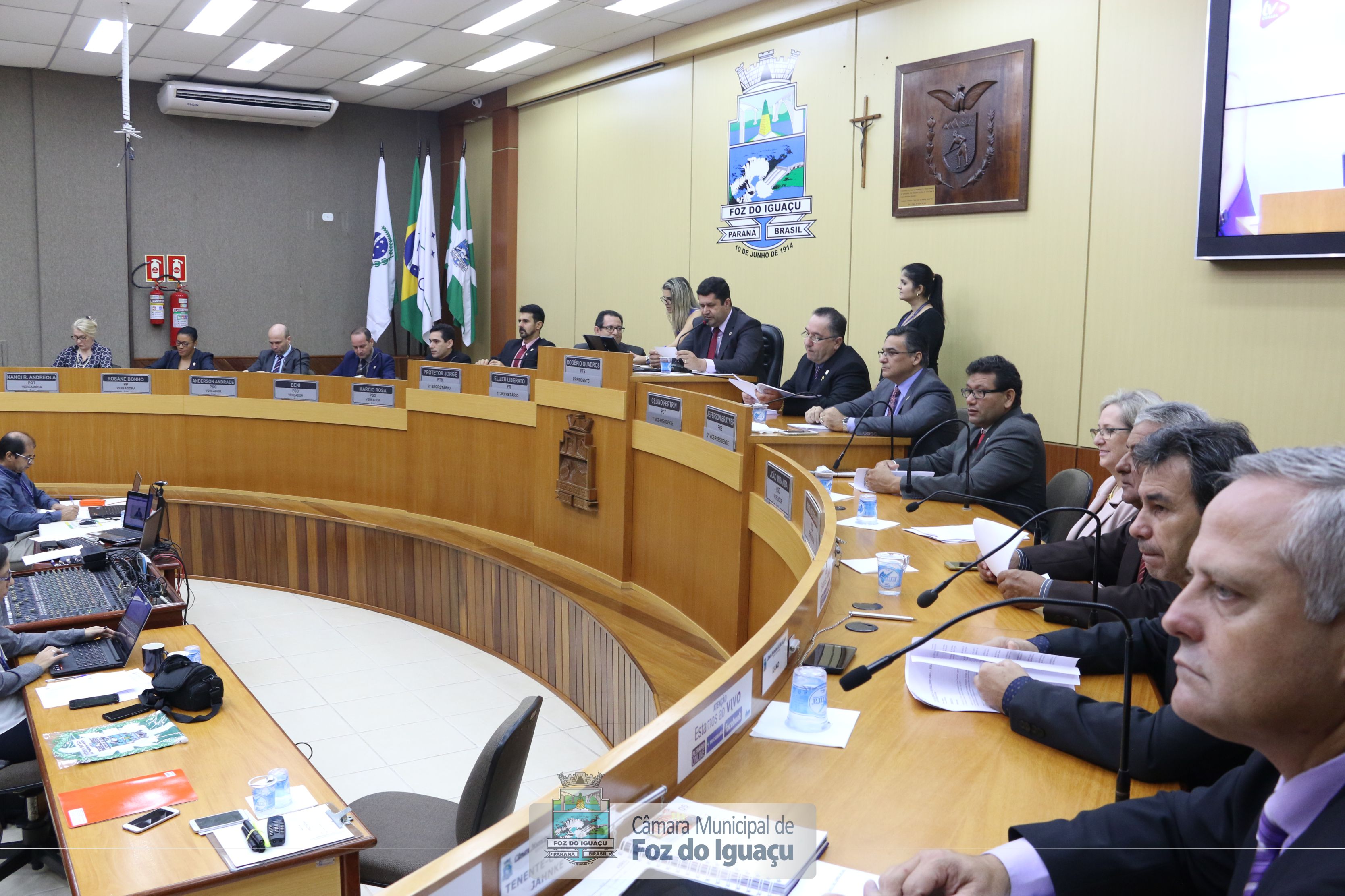 Redução de jornada para profissionais de enfermagem é tema de requerimento na Câmara