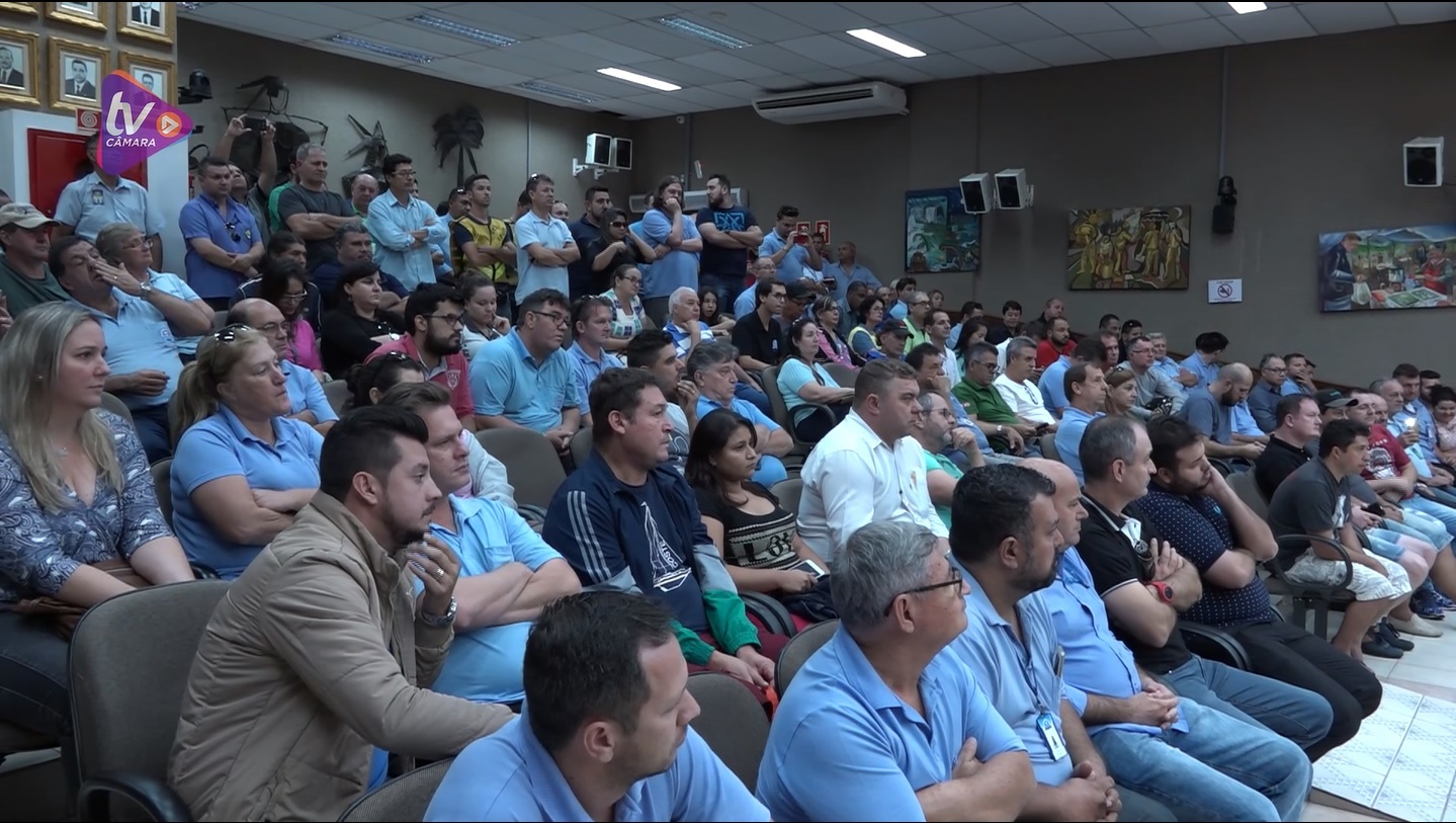 Regulamentação sobre aplicativos de transporte de passageiros voltou a ser tema de reunião na Câmara