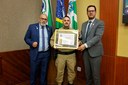 Soldado Veiga, da PM, recebe reconhecimento do Legislativo Soldado Veiga, da PM, recebe reconhecimento do Legislativo