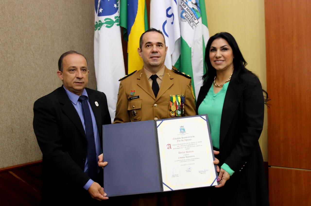 Tenente-coronel Davies, da PM, é o mais novo cidadão honorário de Foz do Iguaçu