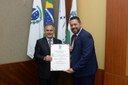 Toninho Wandscheer é condecorado com Título de Cidadão Benemérito de Foz