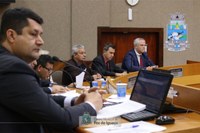 Mesa diretora propõe redução das gratificações na Câmara