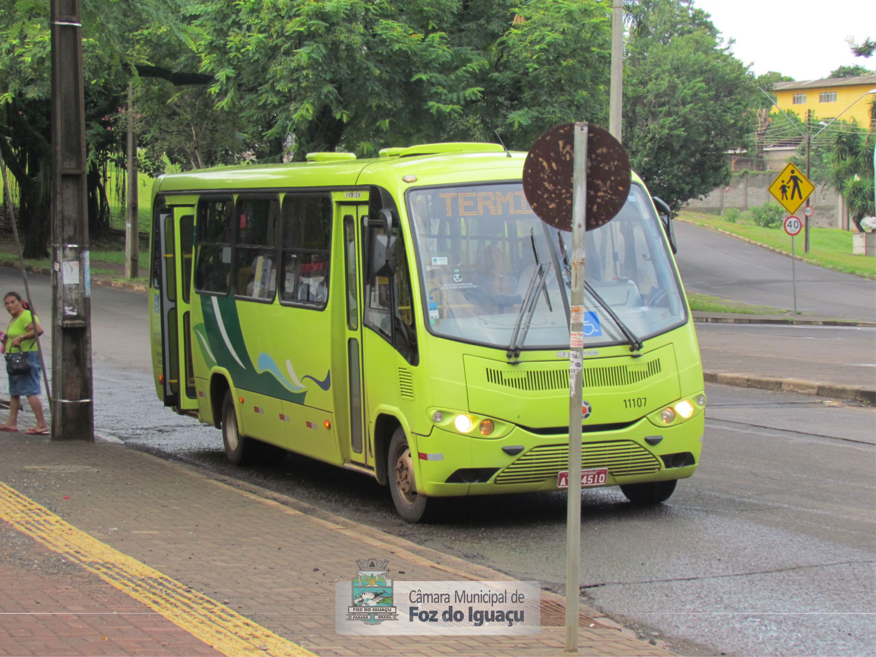 Valor da passagem do transporte coletivo é tema de requerimento