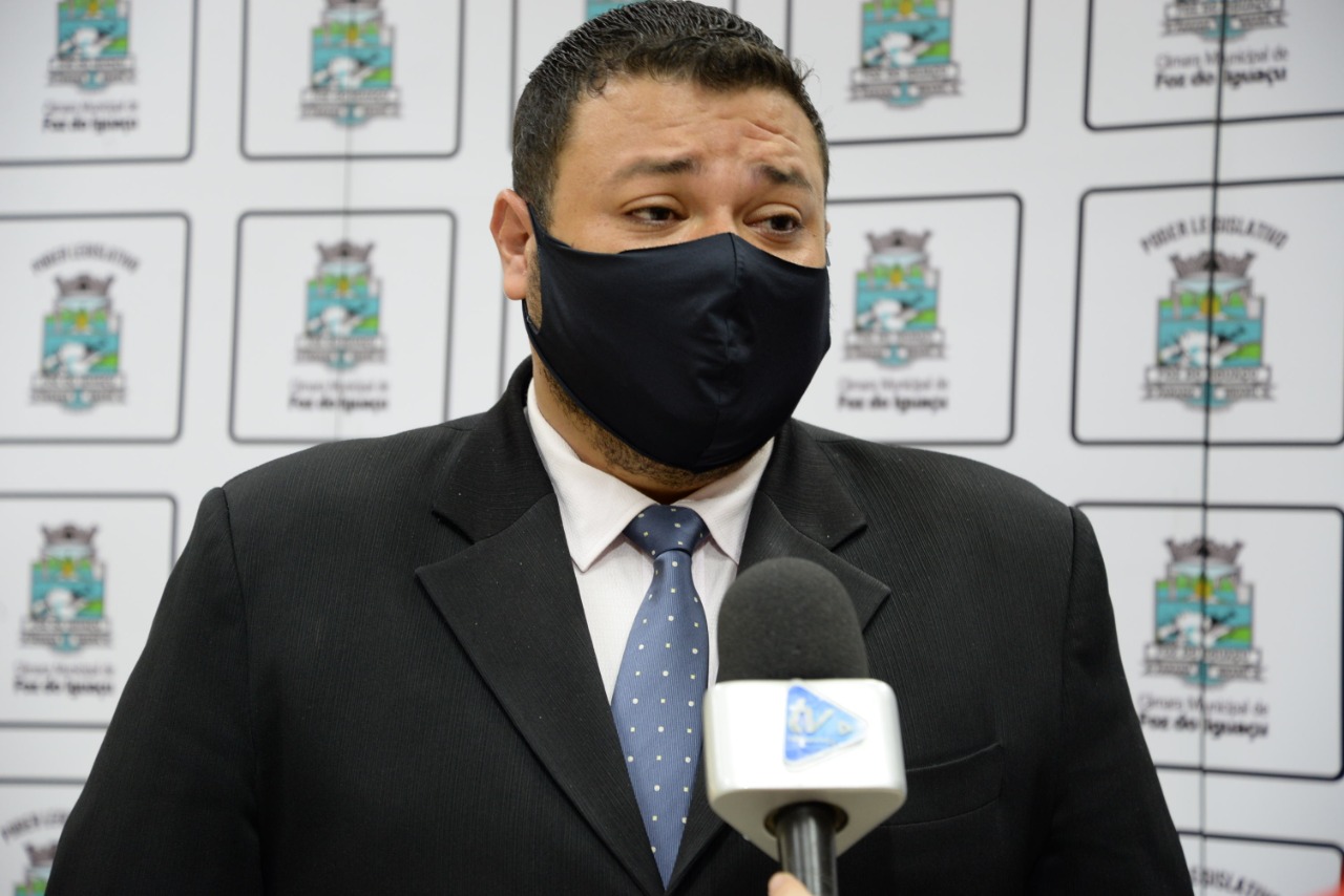 Vereador Alex Meyer solicita inclusão de profissionais da assistência social no grupo prioritário da vacinação contra o Covid