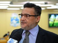 Vereador cobra ao Executivo informações sobre revitalização dos quiosques do Parque Remador