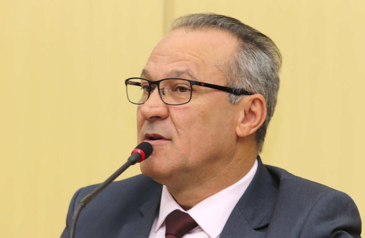 Vereador pede informações ao Executivo para subsidiar prorrogação de incentivos fiscais a parques aquáticos em Foz