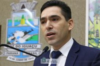 Vereador propõe flexibilização de multas em tempos de pandemia e solicita informações sobre aulas online na rede municipal