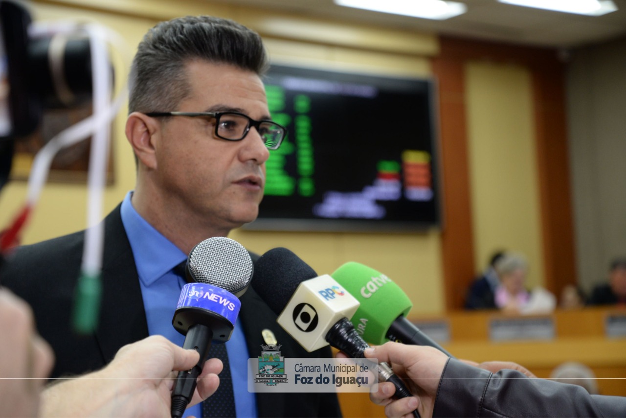 Vereador Queiroga propõe participação do Município de Foz nos lucros da Sanepar
