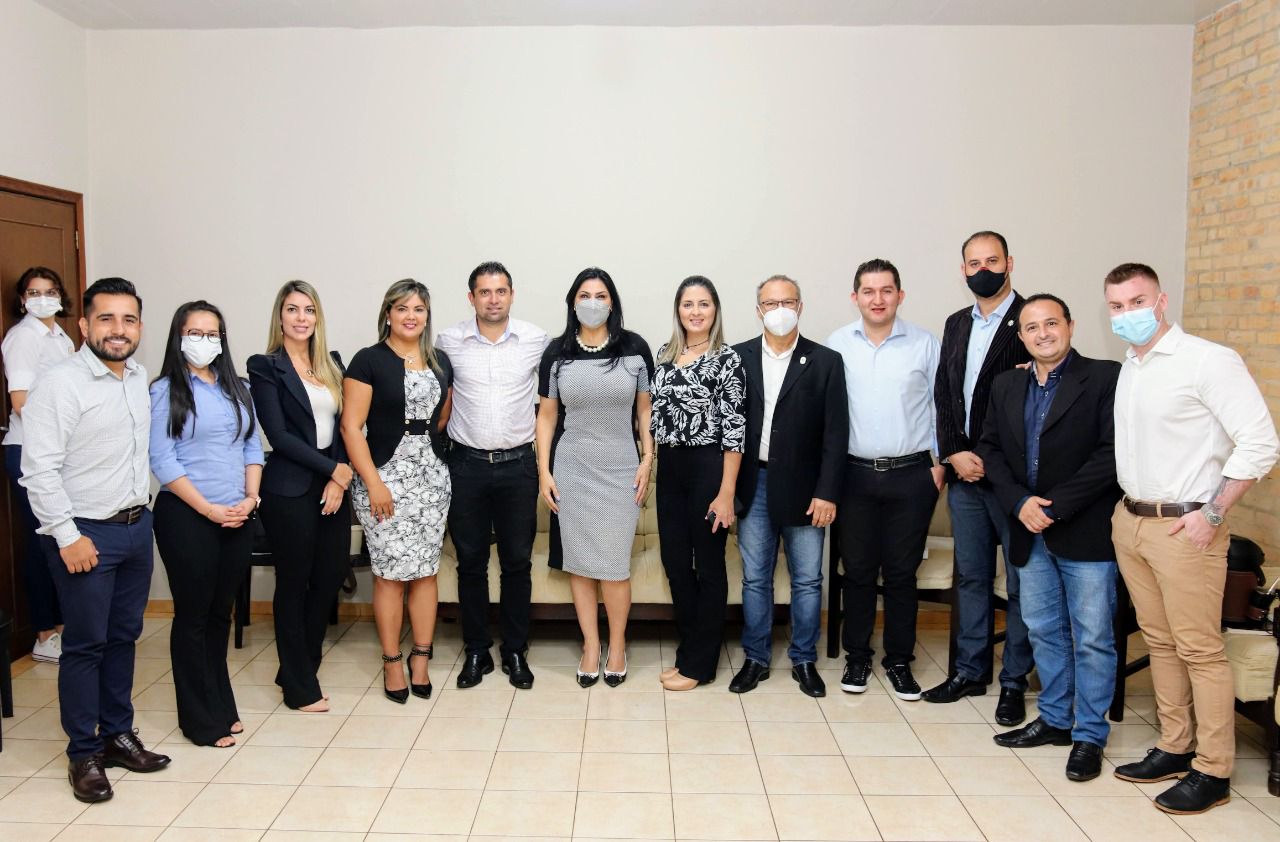 Vereadores acompanham início dos trabalhos da Comissão de Assuntos Fronteiriços em Ciudad Del Este