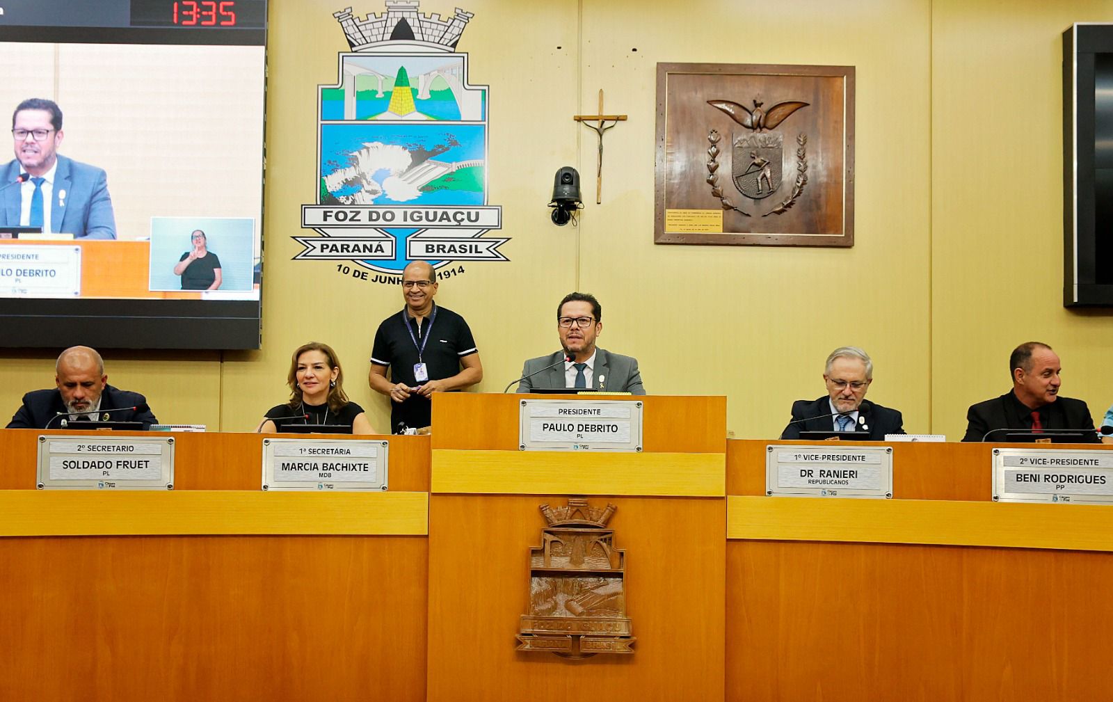 Vereadores aprovam reposição de 5,32% ao funcionalismo público municipal