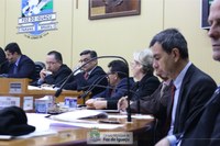 Vereadores cobram solução para falta de leitos e demora em exames preventivos