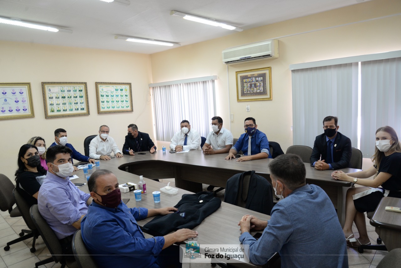 Vereadores debaterão exigência do passaporte sanitário em Foz do Iguaçu