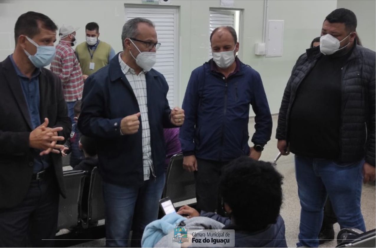 Vereadores fiscalizam atendimento na UBS 24 horas Padre Ítalo