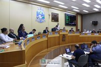 Vereadores requerem da Prefeitura medidas para melhorar serviços de saúde