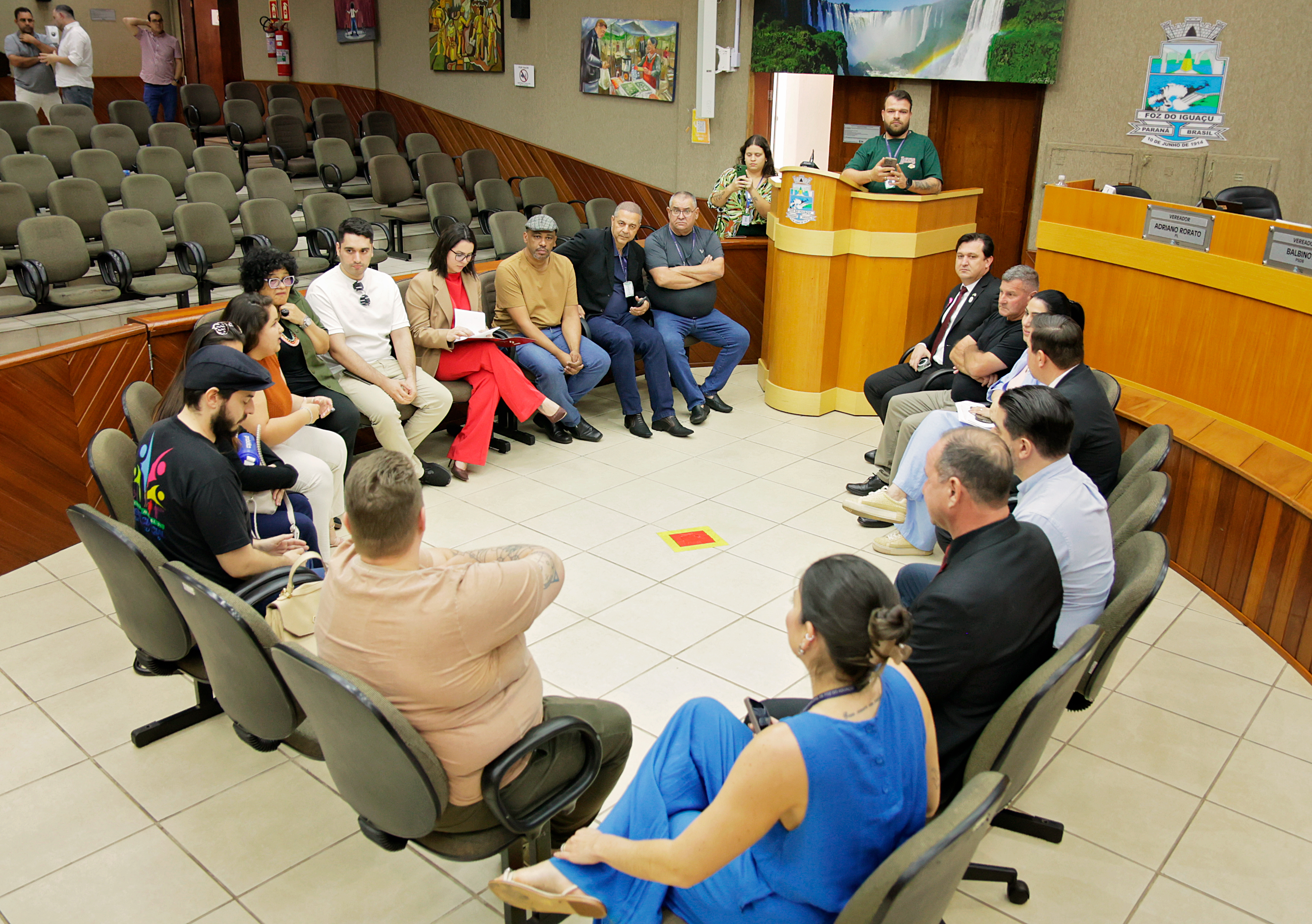 Vereadores se reúnem com educadores sociais e discutem demandas da categoria