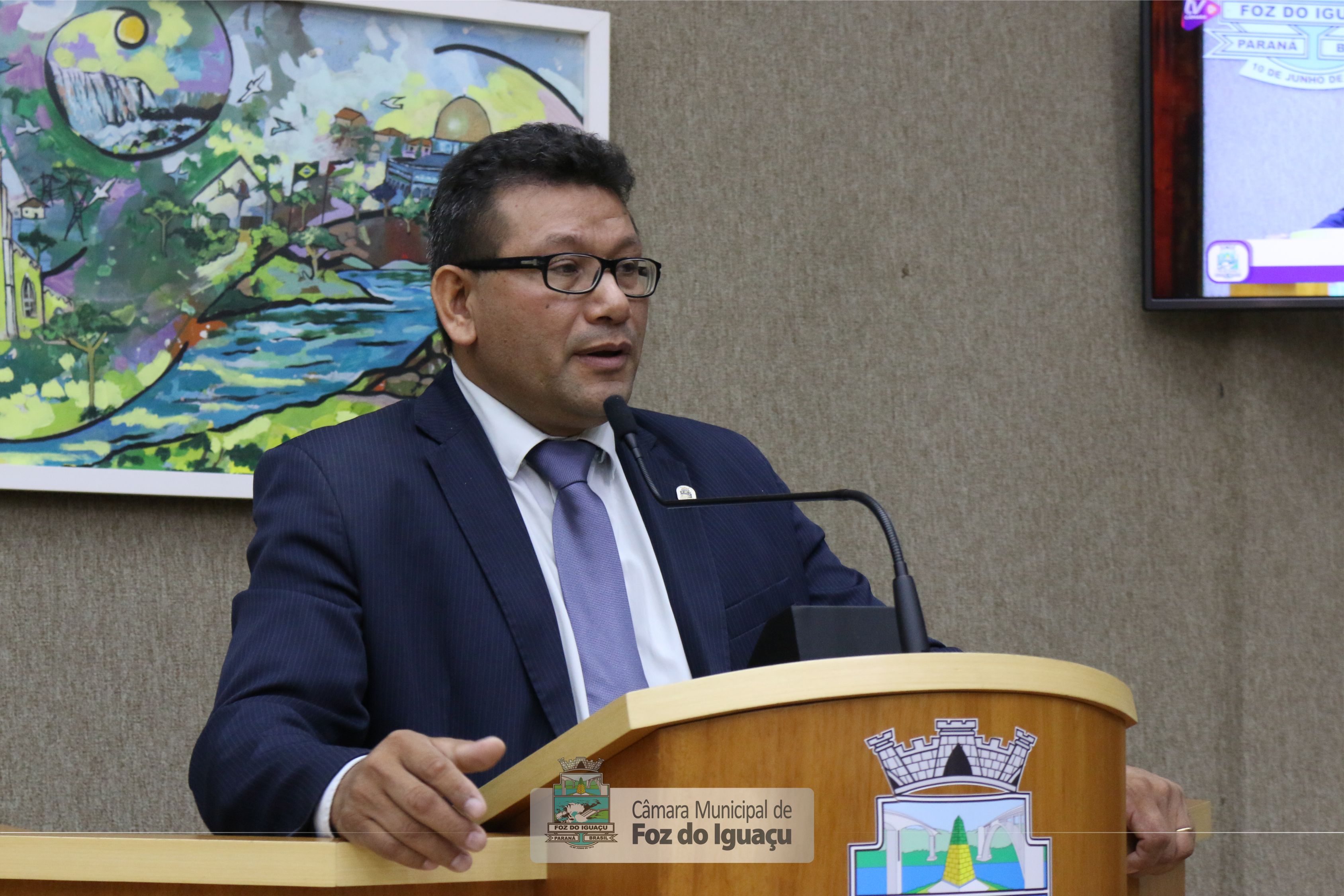 Vereadores votam projeto sobre atualização na lei sobre casas para uso de arguile em Foz