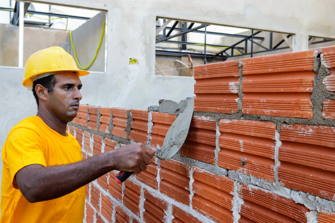 Você sabia que Foz do Iguaçu conta com o Portal da Construção?